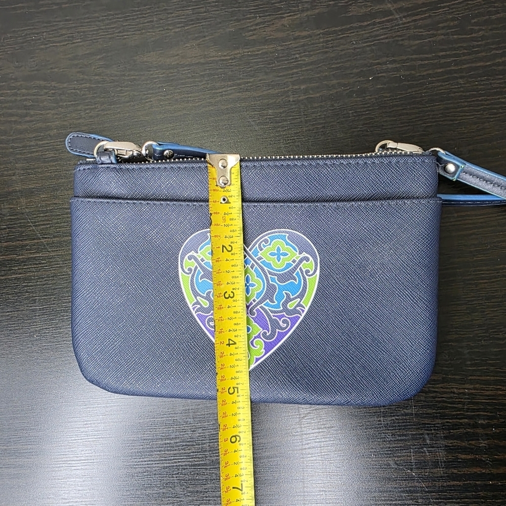 BRIGHTON Navy Blue Heart Design Mini Small Crossbody Purse Zippper Pockets - Picture 13 of 14